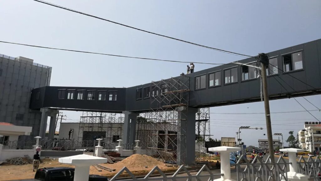 Most, Liberija – Monrovia